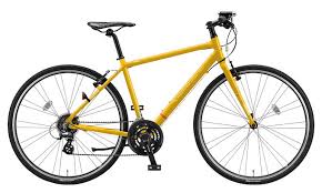 これから初めてのスポーツ自転車としてクロスバイクを購入しようと考えてる初心者の方々のために クロスバイクの特徴や タイプ別おすすめクロスバイク について解説します また クロスバイクに近い フラットバーロード も含めて 注目モデル18台も紹介 自転車