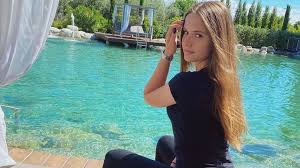 Jetzt nachrichten und spannende berichte zu davina geiss lesen! Markennamen Zoff Davina Geiss Hat Arger Mit Luxus Modelabel Promiflash De