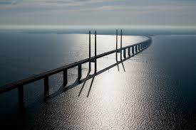 Öresundsbron invigdes den 1 juli 2000. Underhall I Fokus Nar Fordonstrafiken Minskar Over Oresund Entreprenad