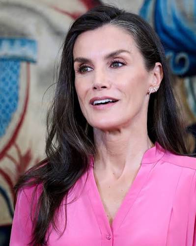 ❤️ . #letizia #queenletizia #spain