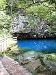Blue Springs Around Eminence Mo Scenic Views Scenic Natural Beauty