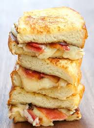 14 Delicious Recipes That Ll Satisfy Every Gryffindor S Appetite Sandwiches Food Grilled Cheese