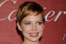 Do round faces look good with short hair? Haircut For Small Face Best Hairstyles For A Small Forehead And Face The Skincare Edit