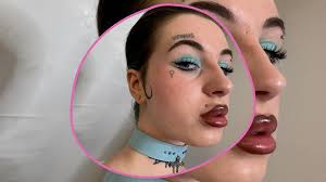 Charlotte Hayes's Instagram, Twitter & Facebook