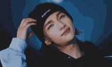 Lo dirò sempre, sono la superior ship #seungjin. Hyunjin Stray Kids Gif Hyunjin Straykids Skz Discover Share Gifs