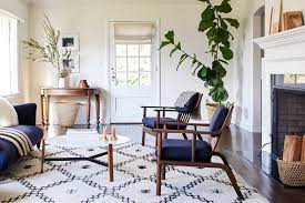 This Couple Escaped The Nyc Bustle And Bought A 1942 Home Upstate Bright Living Room Cute Home Decor Home Decor