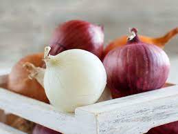 Add onions and cook for 5 minutes, stirring constantly. What Happens When You Eat Onion Daily 7 Reasons Why You Should Add Raw Onions To Your Daily Diet