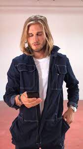 Rúrik gíslason (born 25 february 1988) is an icelandic former professional footballer who played as a midfielder. Rurik Gislason 6 Fakten Uber Den Fussballer Pinsport Long Hair Styles Men Blonde Guys Long Hair Beard