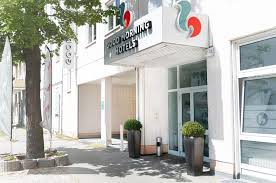 The modern rooms at the good morning berlin city west include a double bed, desk and a private bathroom with hairdryer. Good Morning Berlin City West Berlin Aktualisierte Preise Fur 2021