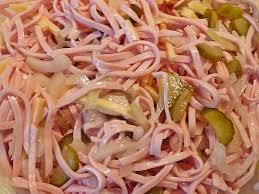 Schweizer Wurstsalat Von Enelaacher Chefkoch Wurstsalat Schweizer Wurstsalat Wurstsalat Rezept
