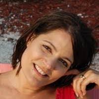 Melanie Ivey's Instagram, Twitter & Facebook