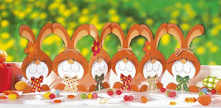 Osterhasen basteln mit kleinen kindern. Scherenschnitt Osterhase Familie De