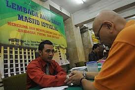 Benarkah dia mengingati ibu bapa dan saudaranya di dunia? Apa Hukum Memberikan Zakat Kepada Orang Tua Republika Online