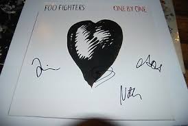 It's nearly eleven years since foo fighters released their seminal anthem 'best of you'. Foo Fighters Firmato Vinile Record Autografato Da Completare Fascia Dave Grohl Ebay