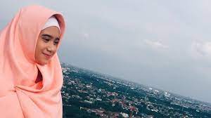 Bunga, keindahan, yang mekar, yang bersinar, yang cemerlang orang terkenal: Arti Nama Azzahra Posbunda