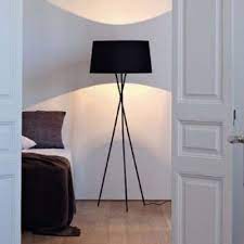 Classic Design Fabric Drum Shaded Designer Floor Lamp With Tripod Base Soverom