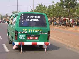 L'appareil de chauffage et le démarreur sont à réparer/changer. Sotrama A Photo From Koulikoro South Trekearth