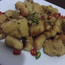 Perpaduan tekstur lembut tahu dengan rasa yang gurih, terasa memanjakan lidah. Resep Tahu Cabai Garam Fainun Com