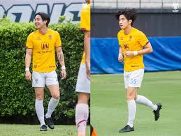 โตโน่ ภาคิน คำวิลัยศักดิ์ นักร้องนักแสดงคนดังที่ล่าสุดอัปภาพลงไอจีเผยให้เห็นกิจกรรมใหม่ไปซ้อมเตะบอลอยู่บ่อยๆ ล่าสุดแว่วว่าอาจมีชื่อ. à¸‹ à¸›à¸•à¸²à¸£ à¹‚à¸•à¹‚à¸™ à¹‚à¸œà¸¥ à¸‹ à¸­à¸¡ à¸£à¸²à¸Šà¸š à¸£ à¹€à¸­à¸Ÿà¸‹