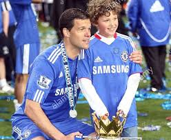 In berg am starnberger see michael ballack verabschiedet sich 2013 gemeinsam mit seinen drei söhnen von den zuschauern in der red bull arena in leipzig nach seinem. O27rgr1ohj1wnm