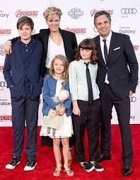 Mark Ruffalo S 3 Kids Become Stars At Avengers Premiere Mark Ruffalo Mark Ruffalo Kids Mark Ruffalo Wife