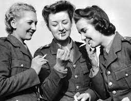 Pin On Military Picture Women