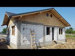 Diferentele de pret intre ofertanti sunt foarte mari si atunci evident ca ne punem intrebarea de unde. Constructii Case De Zidarie Cu Bca La Rosu Constructia Casei De La Aninoasa Jud Dambovita Youtube