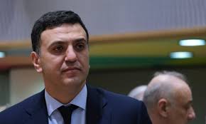 Vasilis kikilias is a greek politician who currently serves as minister for health in the cabinet of kyriakos mitsotakis. Ka8oliko Lockdown Sthn Attikh Eishgeitai O Basilhs Kikilias Nextdeal
