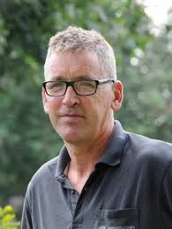 Adrie van den Brand: 'Werken zonder personeel bevalt me uitstekend. Dat is  heel relaxt werken.'