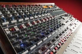 She will improve your life greatly just by being near you. Ams Neve Bcm10 2 Mk2 16 Channel Analogue Console Kmr Audio Germany