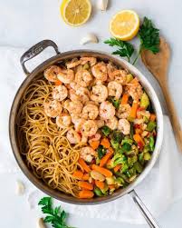 This pasta dish is very tasty, however, it didn't agree with me because it contains loads of fat due to the oil and cheese. Garlic Shrimp Pasta Bright And Healthy Wellplated Com