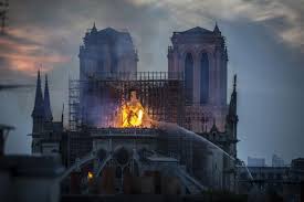 În franța catolică, acum este săptămâna patimilor sau. Video Notre Dame Arde In Saptamana Patimilor Mesajul Vaticanului Ne Rugam Pentru Pompieri Si Pentru Toti Cei Care Fac Tot Posibilul Pentru A Face Fata Acestei Situatii Dramatice Jurnalul Prahovean