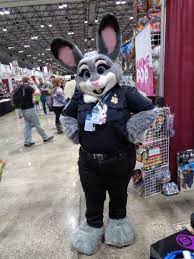 This Judy Hopps fursuiter! : r/furry
