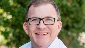 Eric Deleon's Instagram, Twitter & Facebook