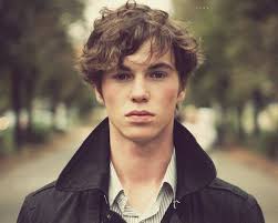 30 Spectacular Curly Hairstyles For Men Slodive Curly Hair Men Dark Curly Hair Brown Hair Men