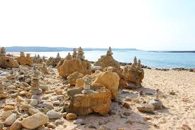 Sommige van de kleurrijk ingerichte appartementen van dunamar kijken uit op de atlantische. Vila Nova De Milfontes Travel2gether