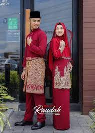 Menguna kan meaterial lembut dn tahan lasak menjadi pilihan wanita berkejaya material mose crepe warna yang menawan dan memukau. Set Sedondon Baju Kurung Moden Lace Raudhah Warna Maroon Di 2021 Gaya Berpakaian Pakaian Pernikahan Berpakaian