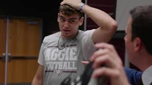 #OzTheMentalist was blowing the @aggiefootball team's minds with his  #tricks 🤯 #CollegeGameDay #cfb