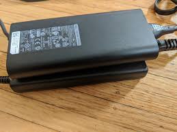 Plug power cord back in and turn on pc again. The Dell Xps 17 9700 Has A Charging Problem Pcworld