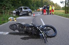 Последние твиты от christian eriksen (@chriseriksen8). Unfall Im Enzkreis Motorrad Kracht In Auto 18 Jahriger Biker Tot Baden Wurttemberg Stuttgarter Nachrichten