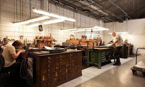 Immersion Dans L Atelier D Orfevre De Puiforcat The Socialite Family Atelier Maison Socialite Family