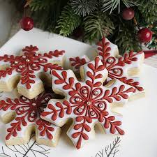 Create beautiful cookie's for christmas gifts cookie recipes with pictures. 1001 Christmas Cookie Decorating Ideas To Impress Everyone With Christmas Cookies Decorated Christmas Shortbread Xmas Cookies