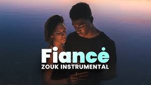 Esta passa a ser dançada com um andamento mais lento, com mais tempo e pausas que praticamente não existiam na música lambada, permitindo explorar, ao máximo, a sensualidade , plasticidade e beleza da dança. Download Instrumental Zouk Love Mp3 Free And Mp4