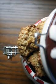 Jamie Oliver S Oat And Raisin Cookies Juls Kitchen Recipe Oat And Raisin Cookies Raisin Cookies Oat Cookie Recipe