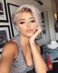 Short curls have a lot of style and are very feminine. Pin On Hairstyles