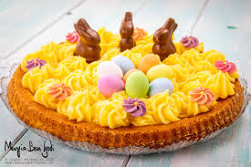 Si prepara nel periodo di pasqua per celebrare la primavera e il risveglio della natura, infatti è l'ideale per le merende all'aria aperta. Crostata Morbida Con Crema Pasticcera Dolce Di Pasqua Mangia Bevi Godi Blog Di Cucina E Ricette