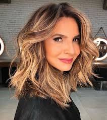 Get wavy hair by using hair mousse 50 Brilliant Wavy Hair Ideas For Contemporary Cuts In 2020