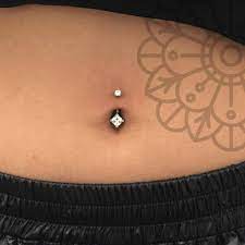 Perhaps the most intense part of the belly button piercing procedure is the actual piercing of the skin with a needle. Navel Belly Button Piercing Questions Answers And More Pierced