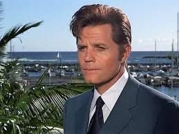 Tonight, the 60s and 70s crime series Hawaii Five-O has made its debut. The  show centers