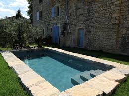 Bassin En Pierre Piscine